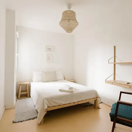 Cozy But Modern 2 Bed/bath Perfect For Families Apartmán Sevilla